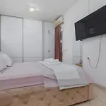 With Parking Space - 24562 Apartment Makarska