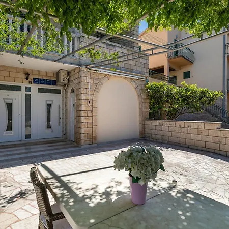 Apartament With Parking Space - 24562 *