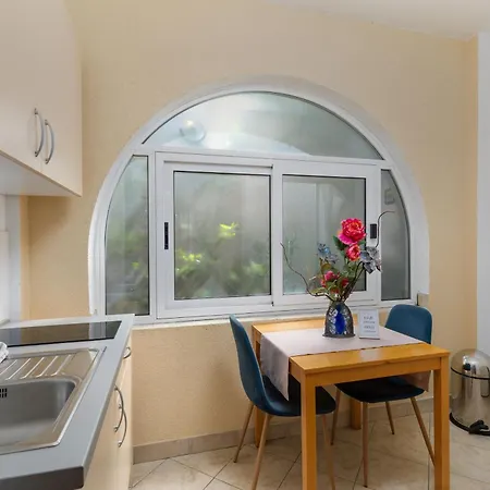 With Parking Space - 24562 Makarska