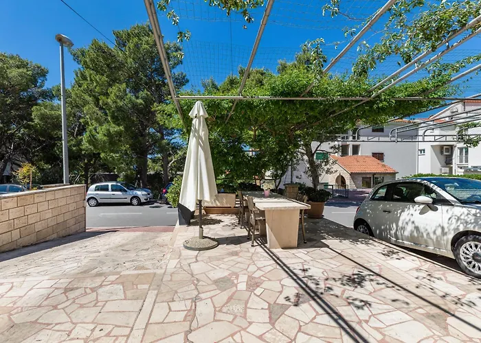 With Parking Space - 24562 * Makarska