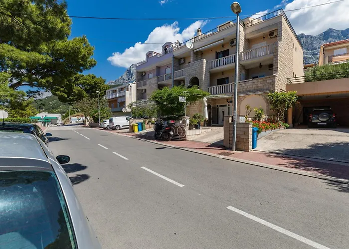 With Parking Space - 24562 Apartament